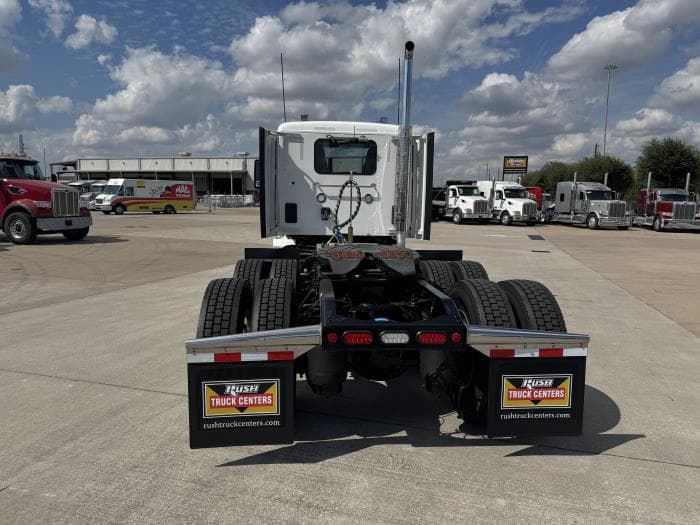 2026 Peterbilt 579 — photo 6