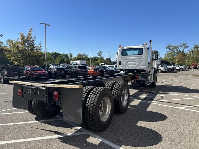 2026 International HX — photo 6