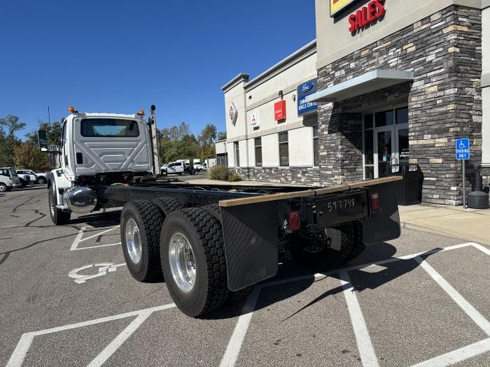 2026 International HX — photo 7