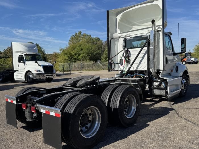 2026 International LT — photo 10