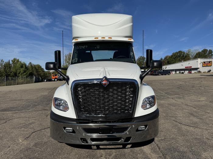 2026 International LT — photo 4