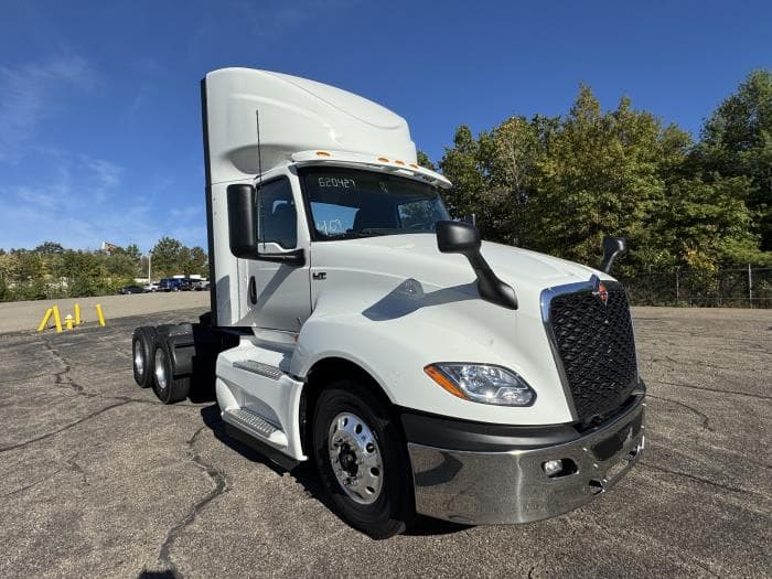 2026 International LT — photo 6