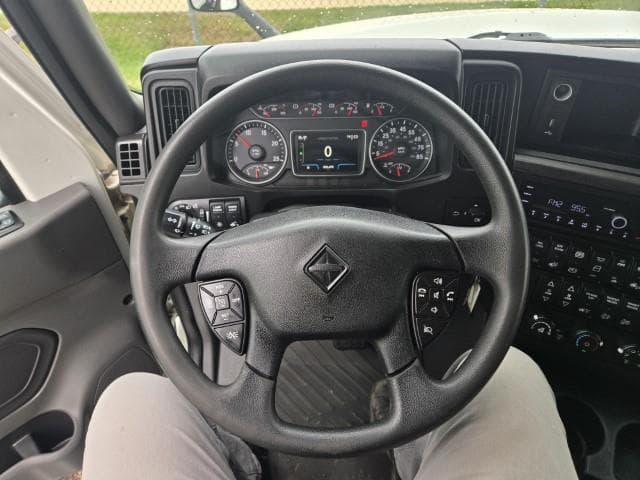 2024 International LT — photo 17