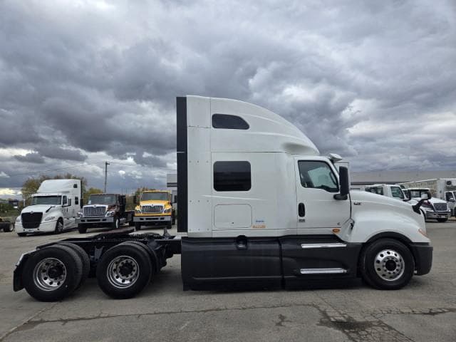 2024 International LT — photo 5
