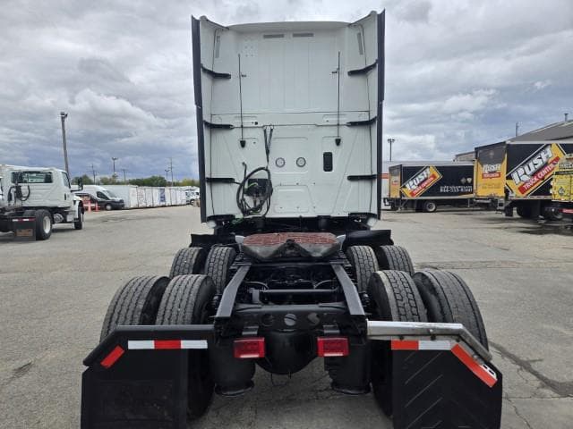 2024 International LT — photo 6