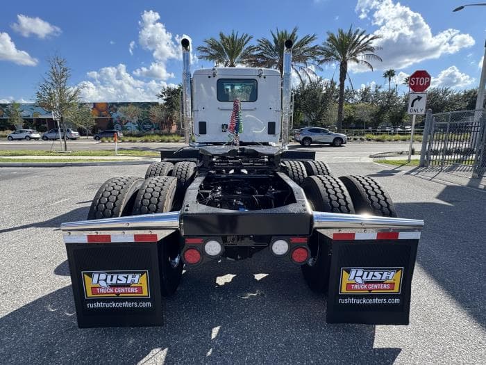 2026 Peterbilt 567 — photo 7