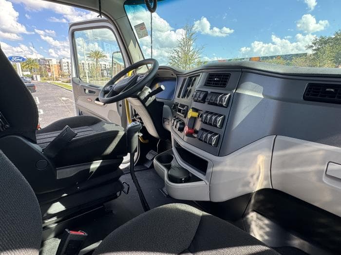 2026 Peterbilt 567 — photo 23