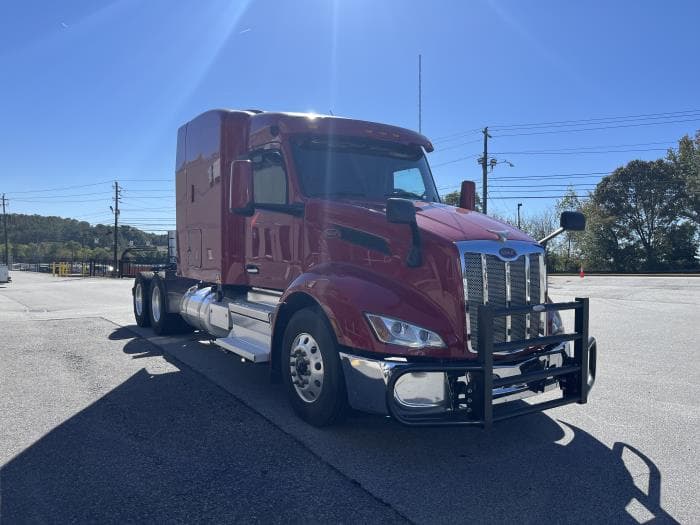 2022 Peterbilt 579 — photo 4