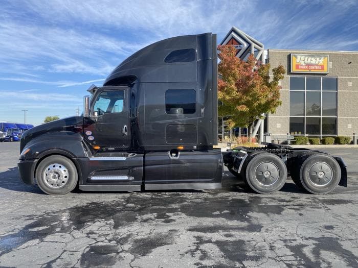 2026 International LT — photo 9