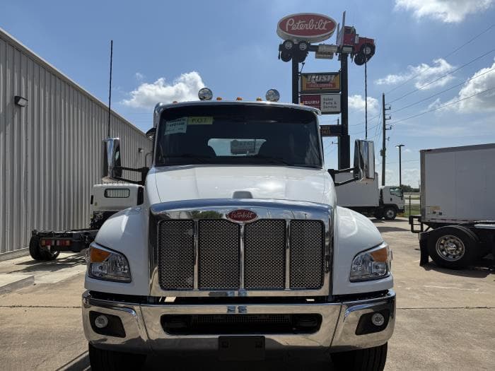 2026 Peterbilt 548 — photo 2