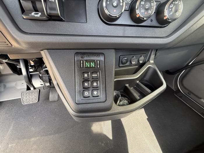 2026 Peterbilt 548 — photo 10