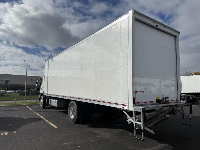 2025 Isuzu FTR — photo 7