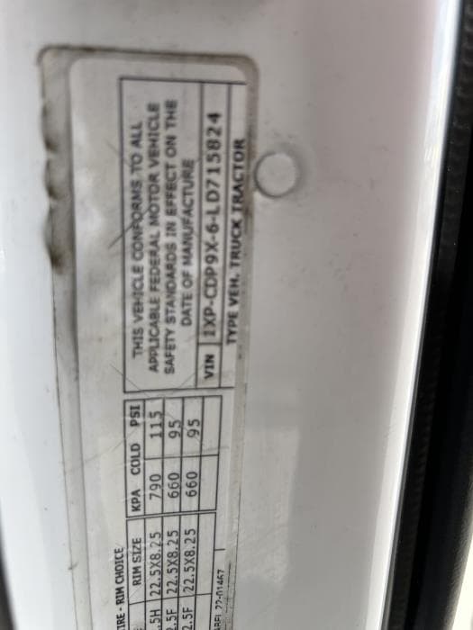 2020 Peterbilt 567 — photo 28