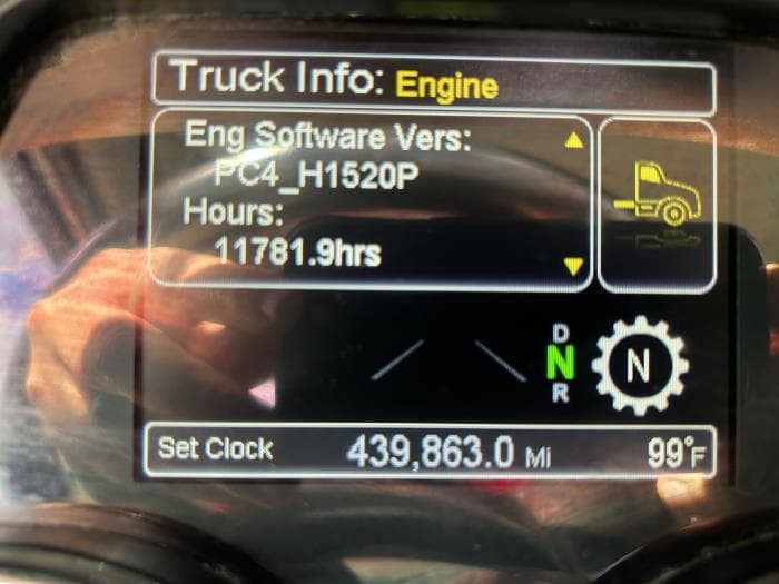 2020 Peterbilt 567 — photo 32