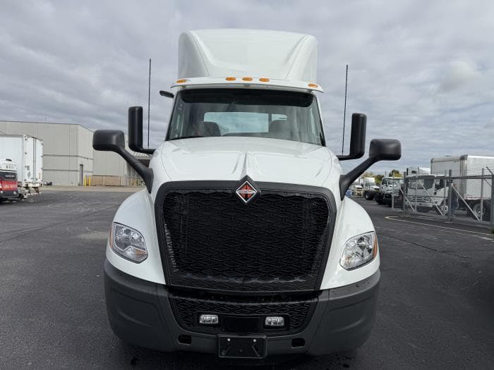 2026 International LT — photo 16