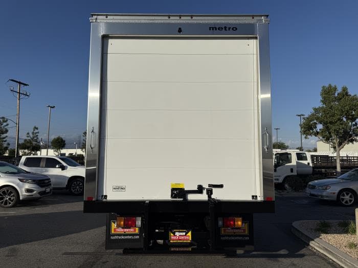 2025 Isuzu NRR — photo 5