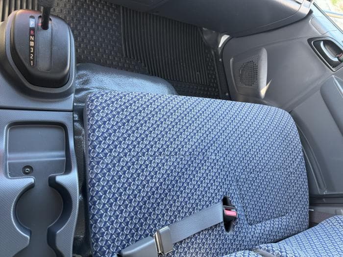 2025 Isuzu NRR — photo 18