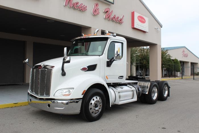 2020 Peterbilt 579 — photo 2