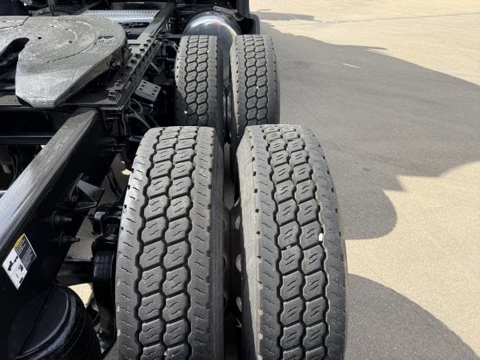 2021 Peterbilt 579 — photo 12