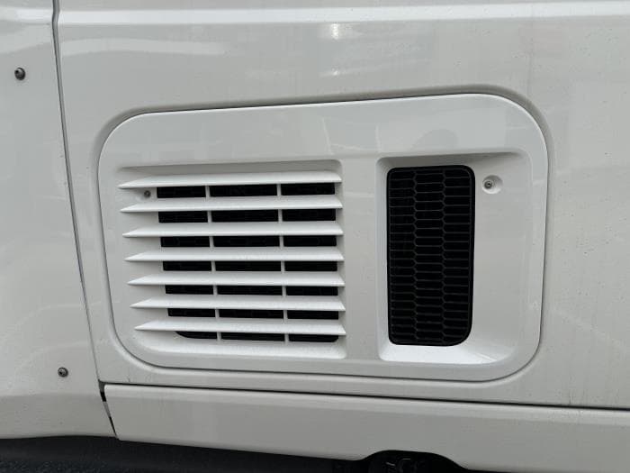 2026 International LT — photo 5