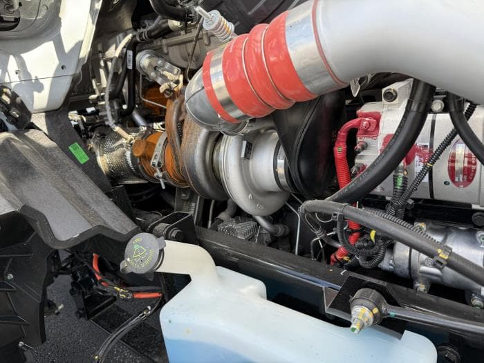 2026 International LT — photo 15