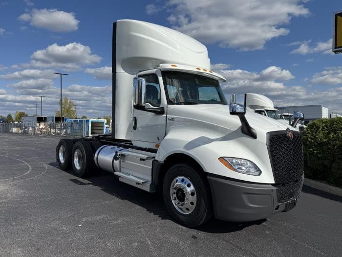 2026 International LT — photo 2