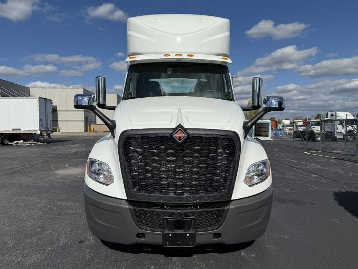 2026 International LT — photo 8