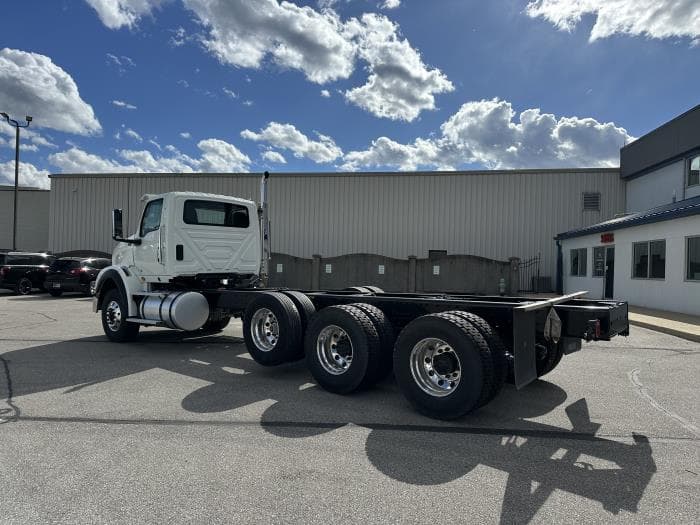 2026 International HX — photo 7