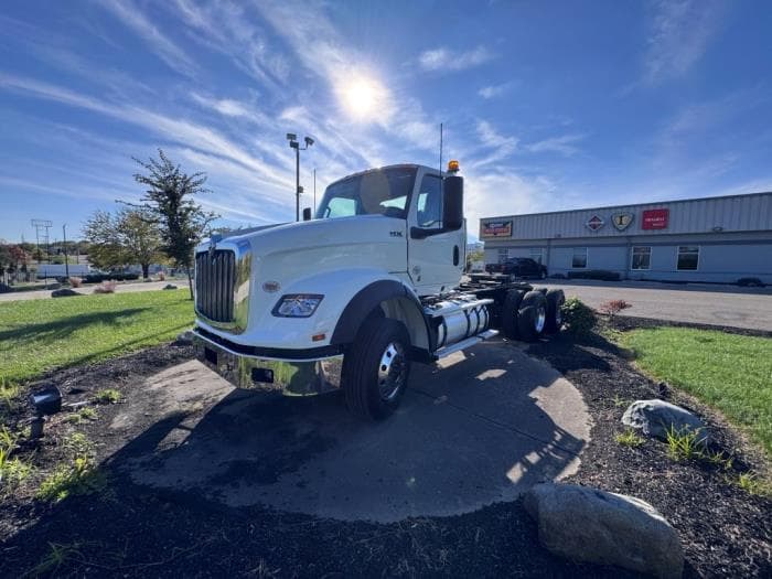 2026 International HX — photo 3