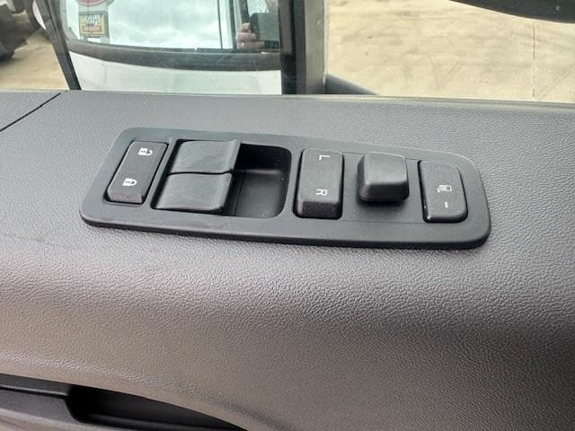 2026 Peterbilt 548 — photo 44