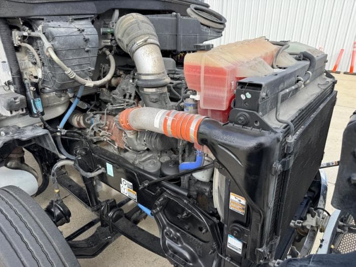 2020 Peterbilt 579 — photo 15