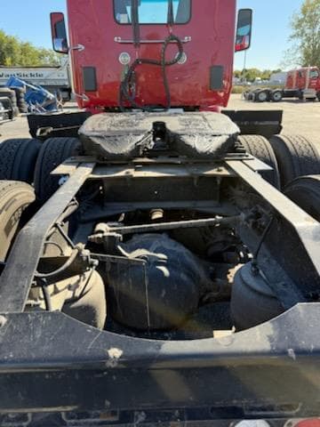 2016 Peterbilt 579 — photo 7