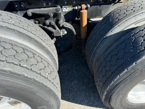 2016 Peterbilt 579 — photo 9