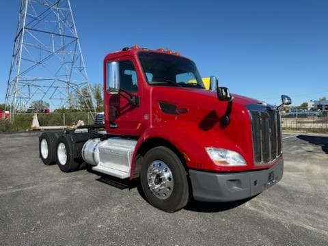 2016 Peterbilt 579 — photo 11