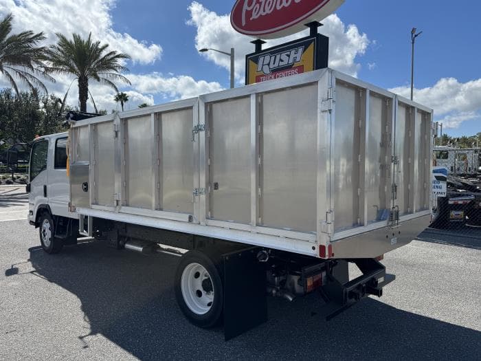 2026 Isuzu NPR — photo 5