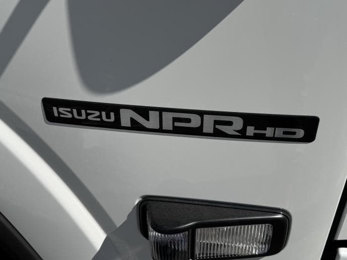 2026 Isuzu NPR — photo 11