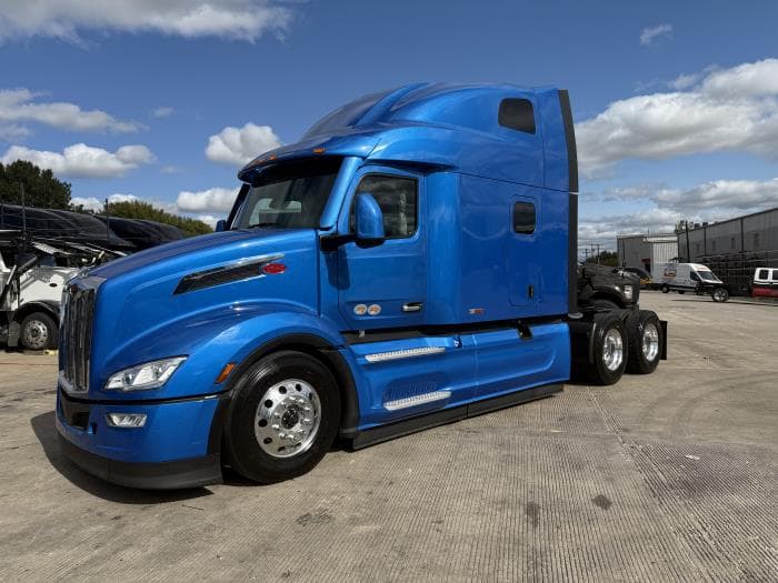 2026 Peterbilt 579 — photo 4