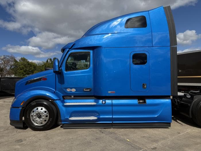 2026 Peterbilt 579 — photo 6