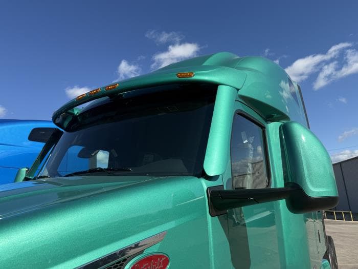 2026 Peterbilt 579 — photo 12