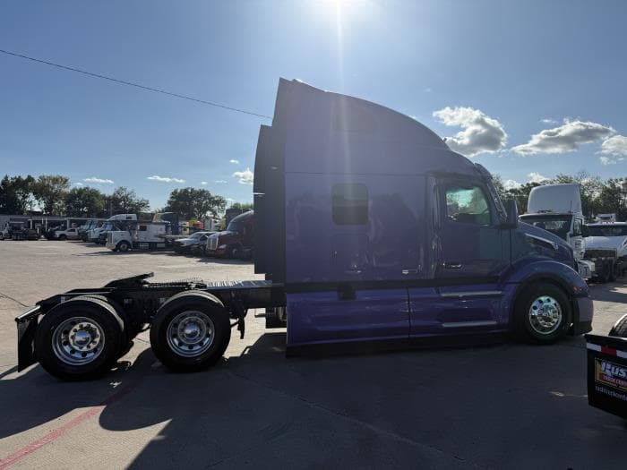2026 Peterbilt 579 — photo 10