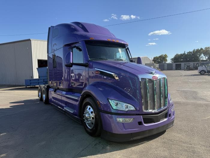 2026 Peterbilt 579 — photo 12