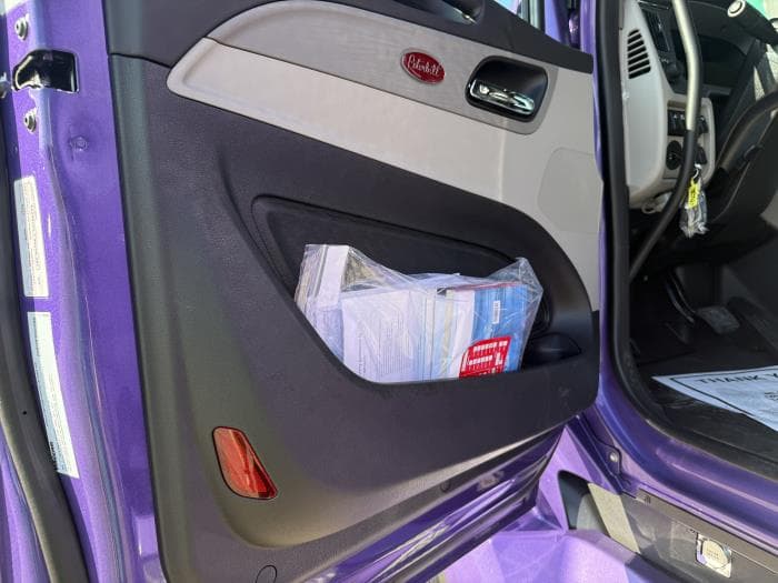 2026 Peterbilt 579 — photo 29