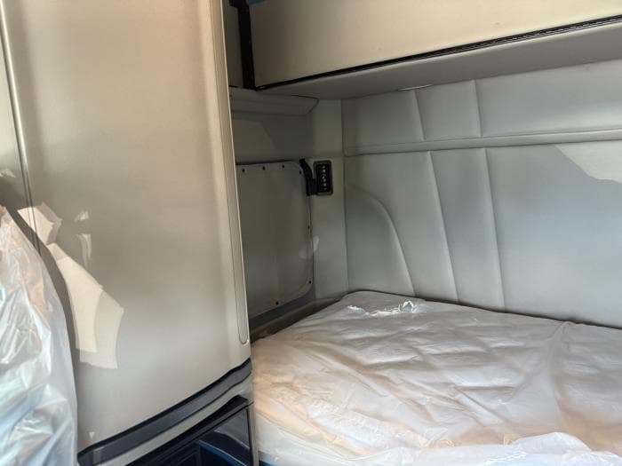 2026 Peterbilt 579 — photo 42