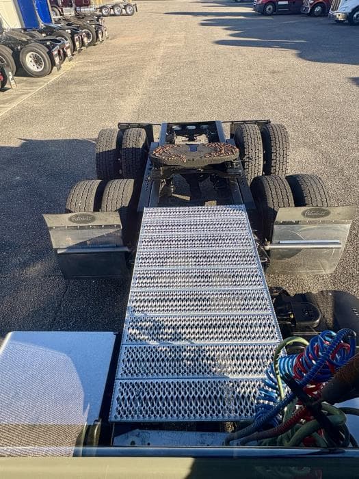 2022 Peterbilt 579 — photo 28