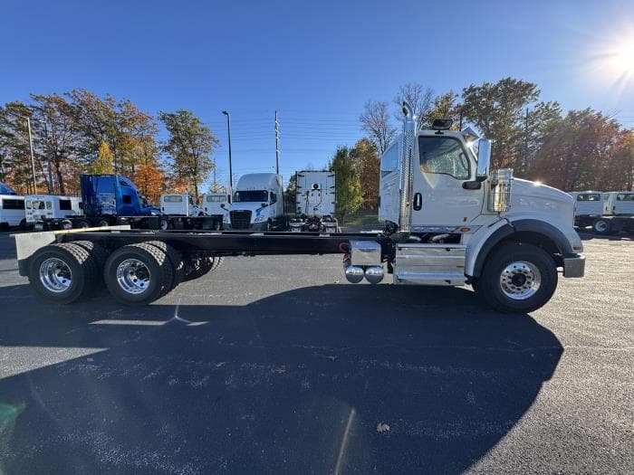 2026 International HX — photo 5