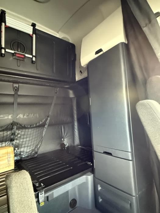 2023 Freightliner Cascadia — photo 4