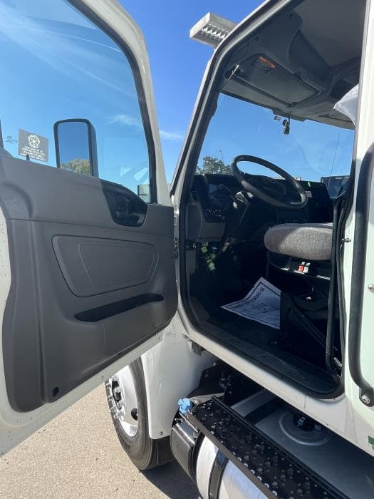 2022 International MV — photo 12