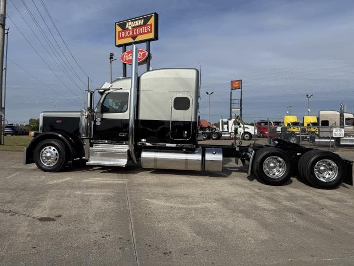 2026 Peterbilt 589 — photo 9