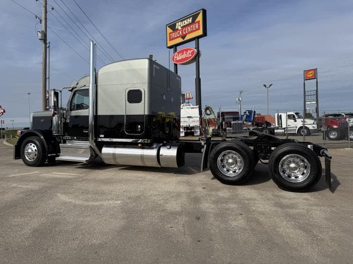 2026 Peterbilt 589 — photo 11