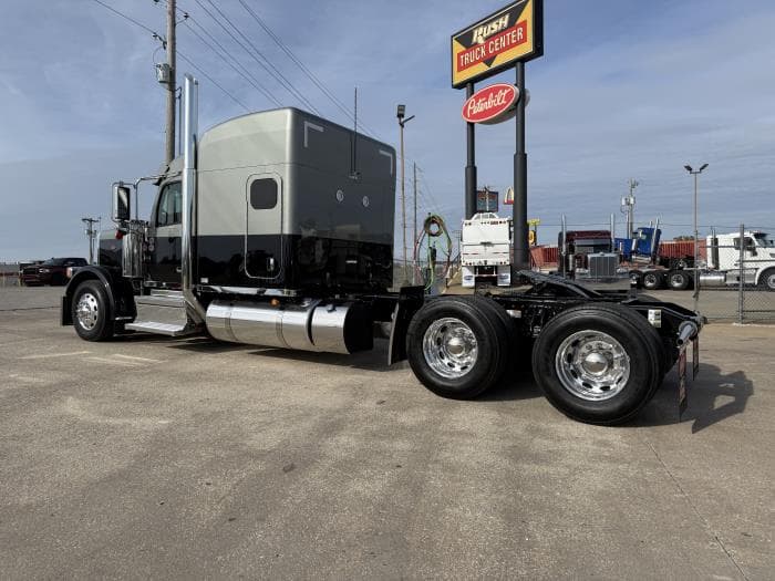 2026 Peterbilt 589 — photo 12